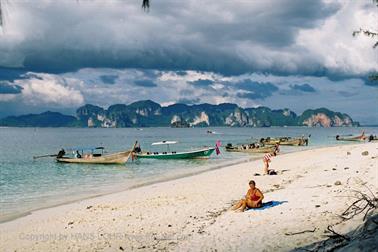 21 Thailand 2002 F1000012 Khao Lak Insel bei Krabi_478